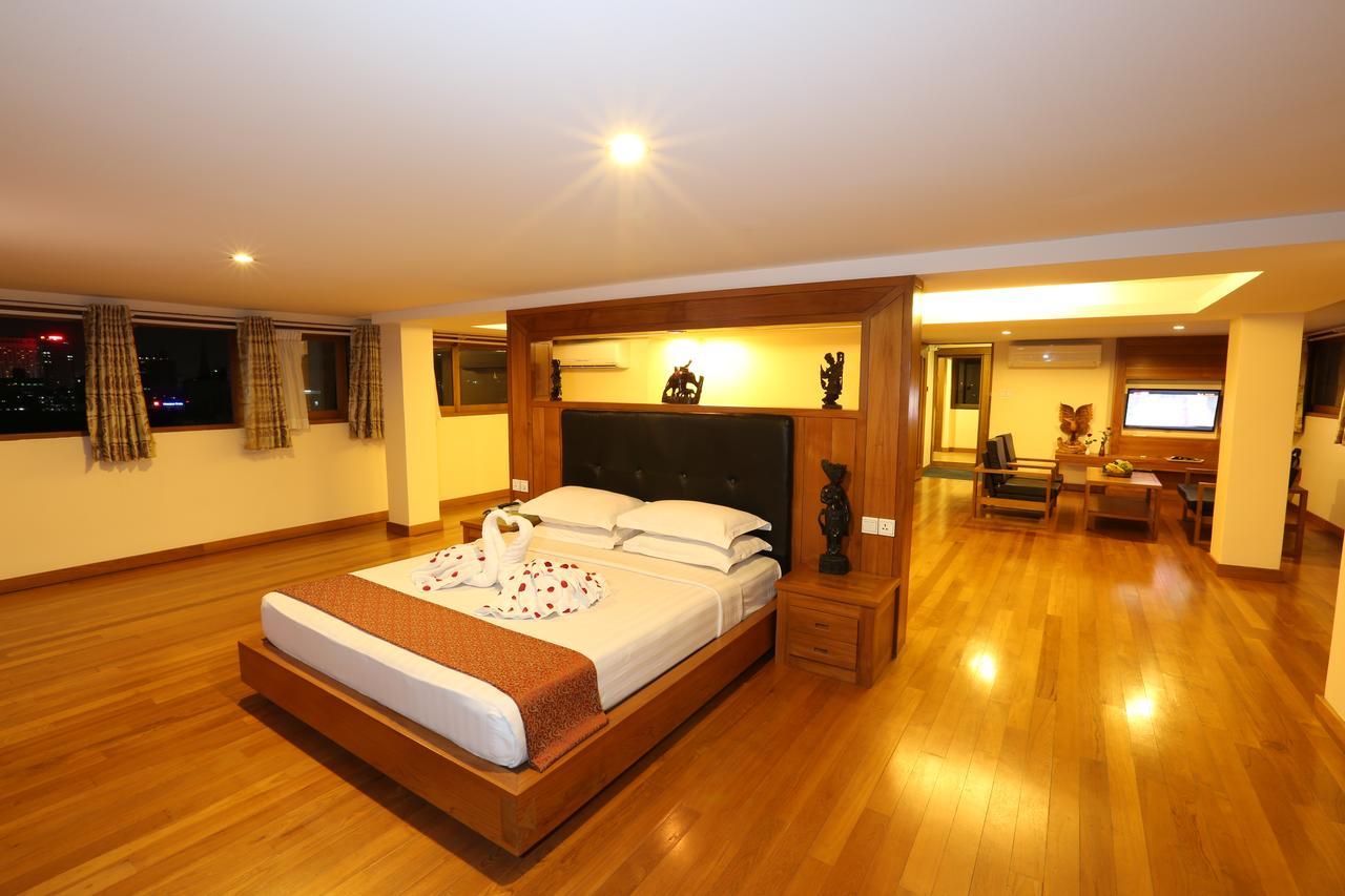 Queen'S Park Hotel Янгон Экстерьер фото